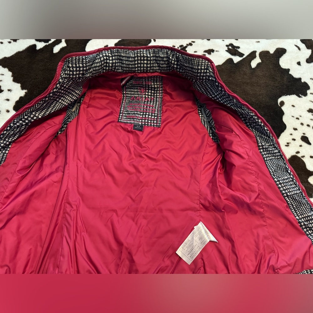 Ariat Black and White Checkered Vest with Red Accents - Picture 2 of 8